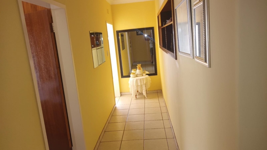 4 Bedroom Property for Sale in Hennenman Free State